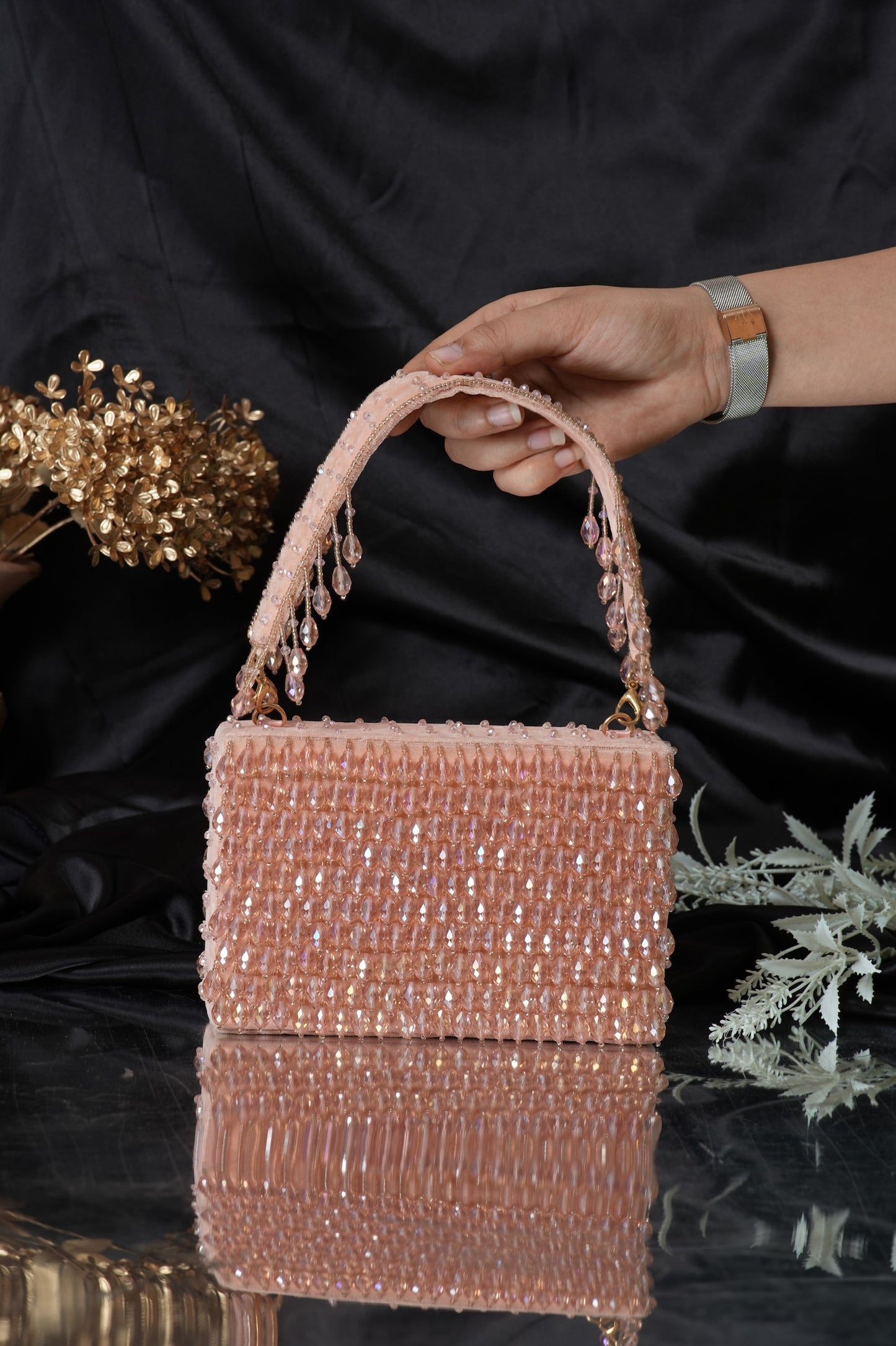 Modish - Rosy Beige